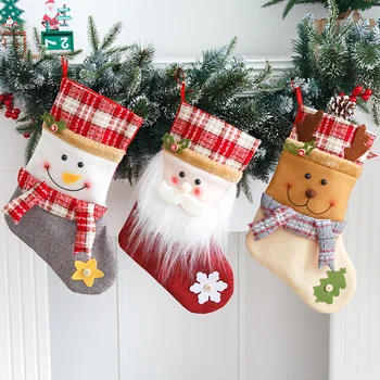 1 бр 38x26 см Дълги ленени Коледни Чорапи 2020 Коледен Подарък С Бонбони Висулка за Чанта За Съхранение За Украса на Коледното Парти